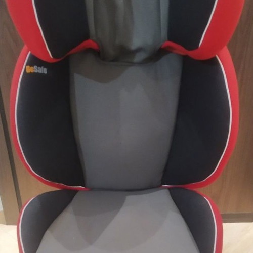 CAR SEAT BE SAFE IZI UPx3****CLEARANCE SALE**"WHOEVER GETS IT FIRST!