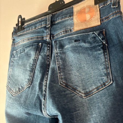 Back2jeans blue jeans like new, size M
