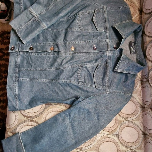 Women's jacket used with pink glitter details and sleeve openings