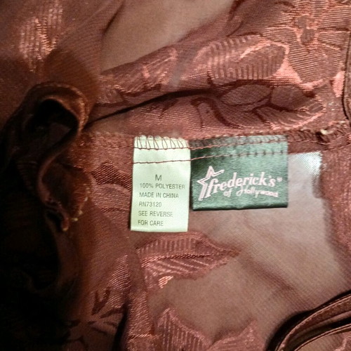 Frederick's of Hollywood satin cami set pajamas like new size M burgundy with lace