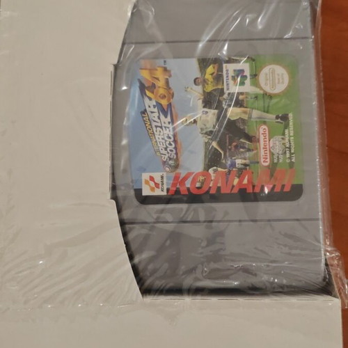 Nintendo 64 International Superstar Soccer 64 Konami like new