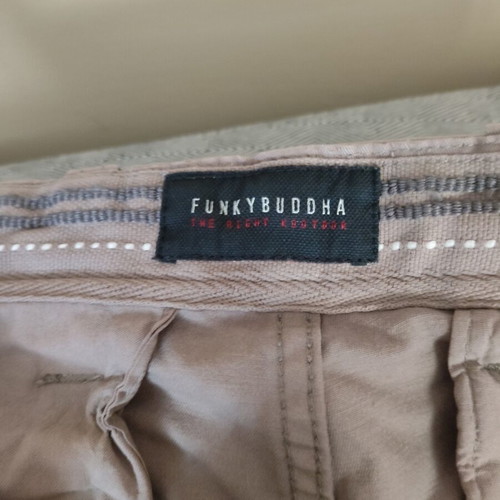 Funky Buddha men's cargo shorts size L, grey beige