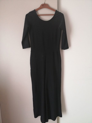 One-piece zip culotte jumpsuit black size M/L elastic lycra fabric