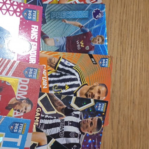 Football cards like new, pack of 10 assorted