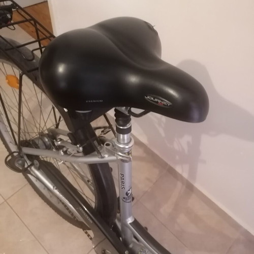 Peugeot Paris city bike used with 7005 aluminum frame and front suspension