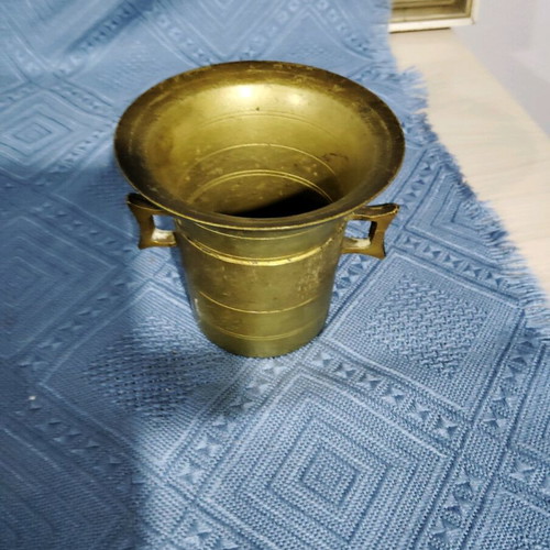 Antique rare brass mortar like new, very heavy