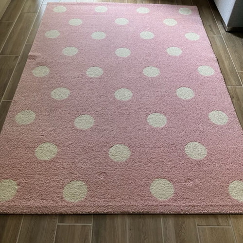 Children's rug pink polka dot used, 134×190 cm
