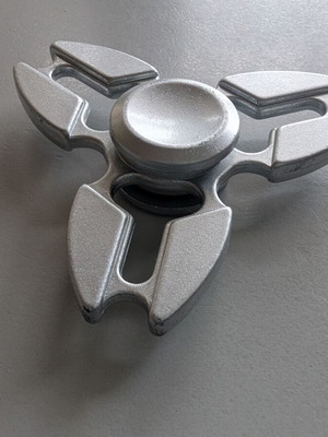 Fidget spinner metal kids used, silver color and Captain America, set of 2
