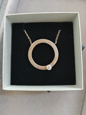 Silver 925 circle necklace with pearl like new