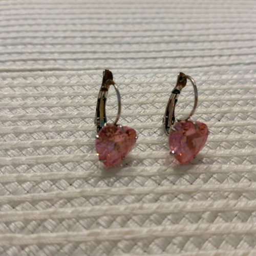 Earrings with pink stone like new