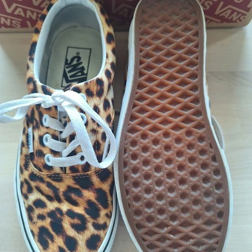 Vans Era Leopard Print Sneakers Like New, Size 37