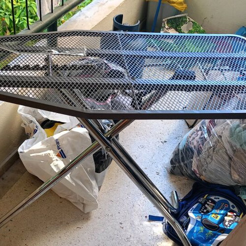 Ironing board used without fabric