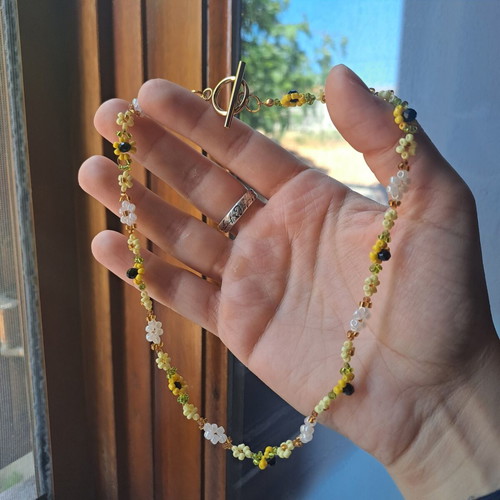 Jewelry set with necklace and earrings yellow gold new