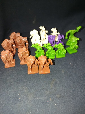 Фигури Dungeons & Dragons, комплект от 19, 2003
