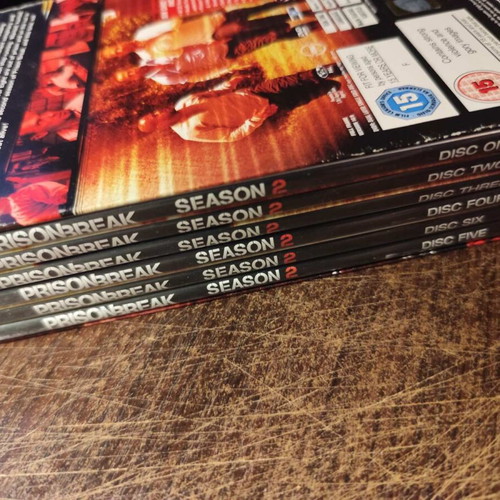 Prison Break Complete Season 2 DVD used, English subtitles, 6-disc set