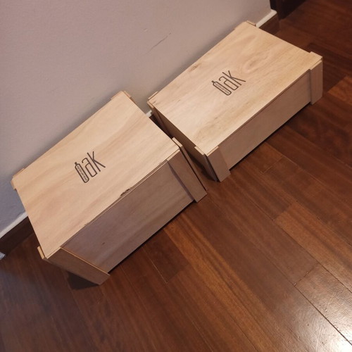Oak wooden gift packaging boxes set of 2, like new