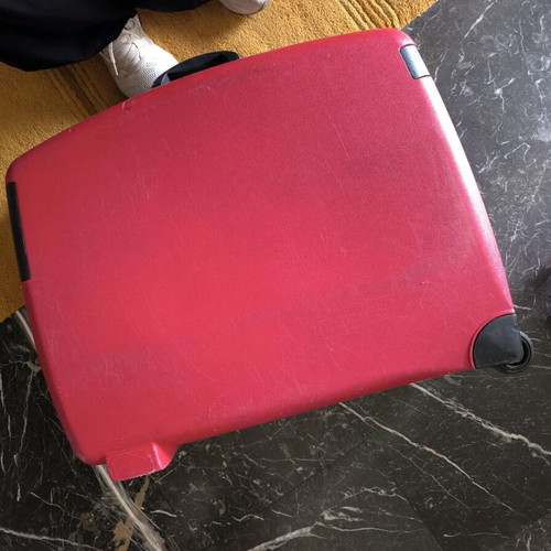 Delsey suitcase like new, large, red, 68x55 cm