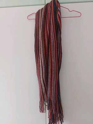 Multicolored scarf like new with nice design