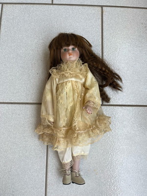 Heritage Mint Collectible Doll like new