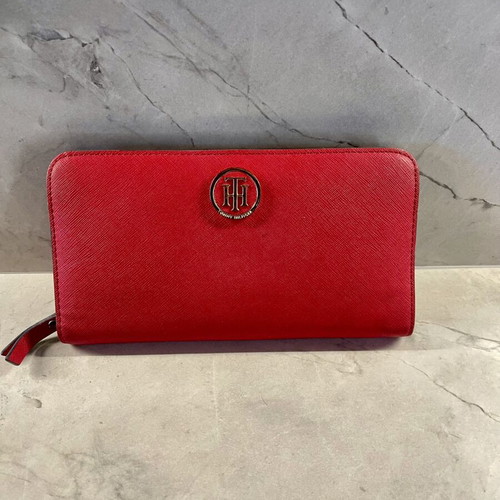 Tommy Hilfiger red faux leather wallet like new