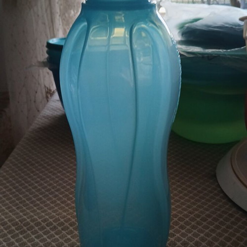 Tupperware bottle 1 liter new