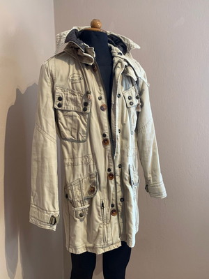 Πανωφόρι Pepe Jeans μεταχειρισμένο, μέγεθος L, μπεζ με αποσπώμενη κουκούλα