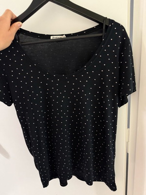 T-shirt Stradivarius S αφόρετο, μαύρο με άσπρες βούλες