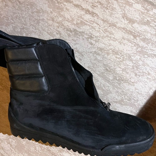 Arche black ankle boots new, size 38, suede leather with zipper