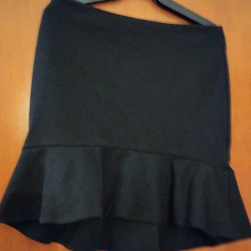 Calliope mini skirt black like new with frill and zipper