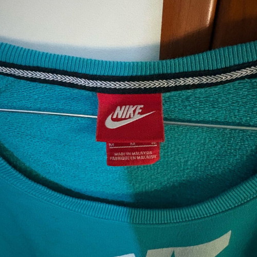 Nike shirt turquoise like new, size M