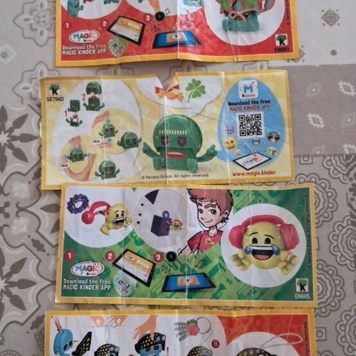 Emoji figures used, set of 11 pieces
