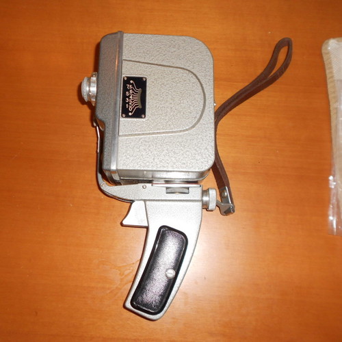 Omo Sport-3 camera used for 8mm film with leather case