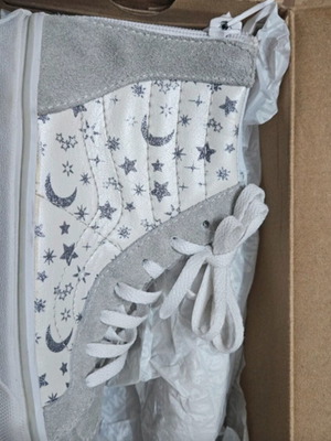 Vans Sk8-Hi Zip kids high-top sneakers brand new, size 32, white-grey with glitter