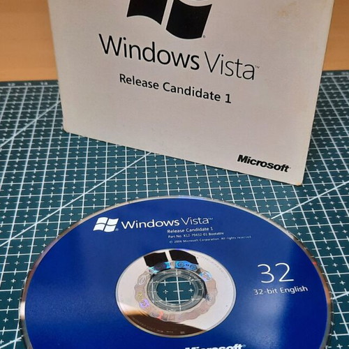 Windows Vista Release Candidate 1 boxed edition