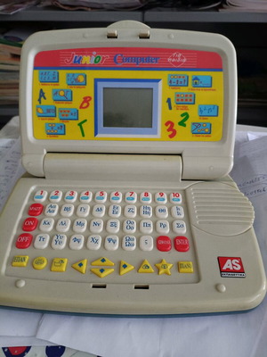 Junior computer used educational toy with 4 batteries