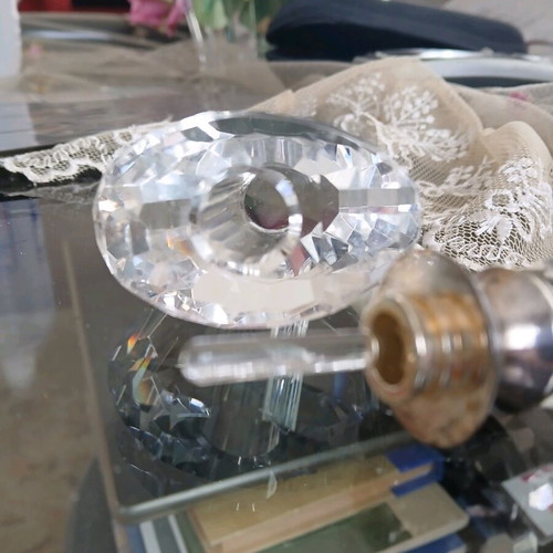 Crystal perfume bottle like new with vintage style