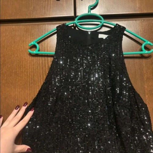 Αμάνικο μαύρο τοπ παγιέτα Zara medium καινούργιο