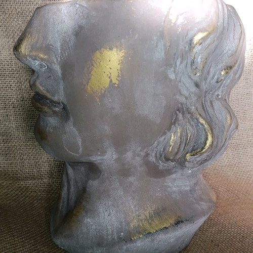 Decorative Face Planter sculpture like new with gold patina