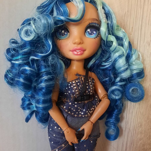 Rainbow High Fantastic Fashion Skyler Bradshaw doll like new, no shoes