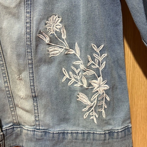 Esmara women's denim jacket like new with embroidery blue size L