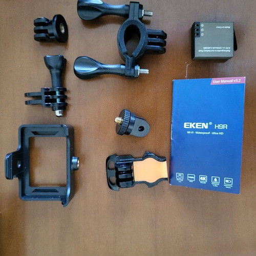 Eken H9R Action Camera 4K Ultra HD underwater used with case and Wi-Fi
