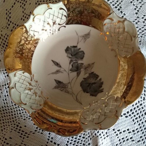 German porcelain like new, diameter 23.5cm