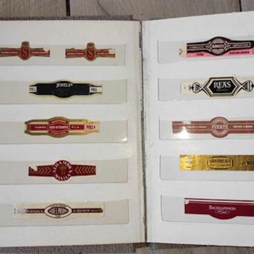 Cigar label album like new, 69 labels