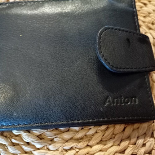 Men's wallet genuine leather black, new, soft, 12x9.5 cm