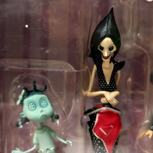 Coraline Set C collectible figures NECA like new, sealed