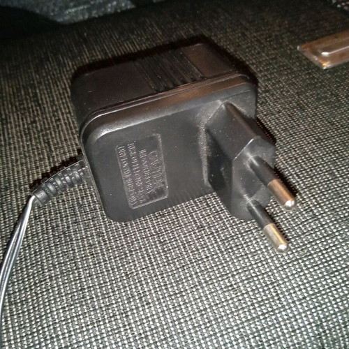 Battery charger 9.6V 250mA like new for remote control toys