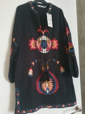 Zara cotton linen kaftan beach dress tunic new with tags, embroidered