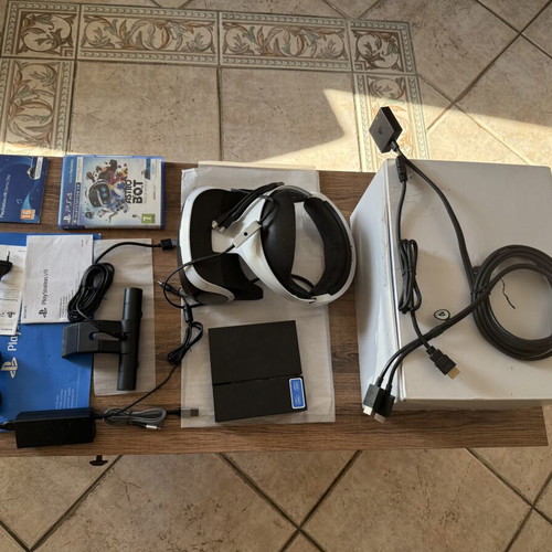PlayStation VR (PS VR1) like new with Camera and Astro Bot game