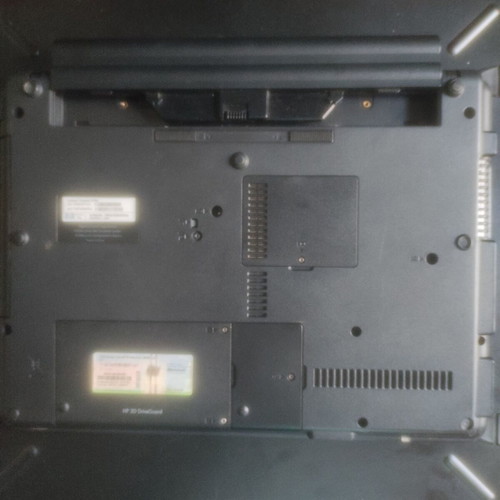HP Compaq 6735s laptop for spare parts, non-working