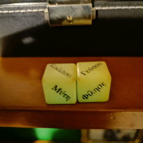 Phosphorescent dice used from Free magazine